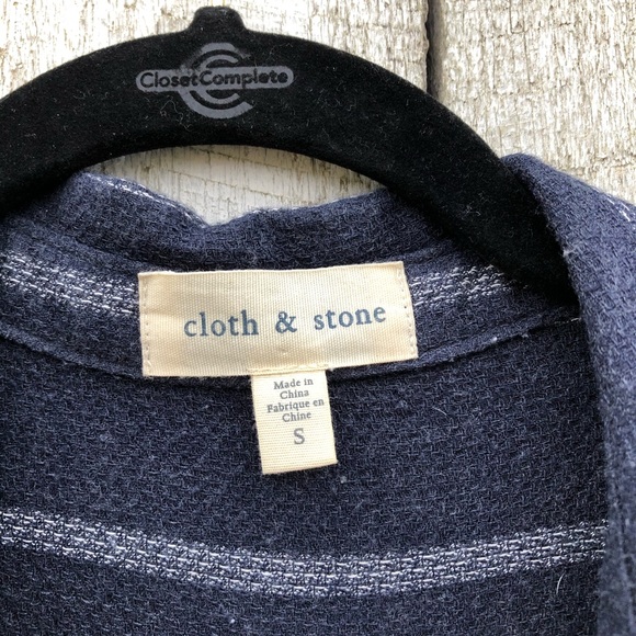 Cloth & Stone | dark blue striped button down top - Picture 4 of 5
